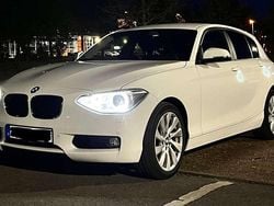 Weiß Gebraucht 2014 BMW 118 Urban Line Kleinwagen | 9.700 € (Fairer Preis)