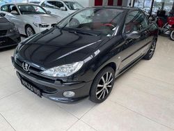 Schwarz Gebraucht 2003 Peugeot 206 CC Platinum Cabrio | 2.999 € (Teuer)