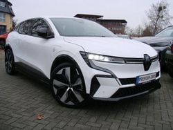 Ice white Gebraucht 2022 Renault Mégane Techno Limousine | 26.980 € (Superpreis)