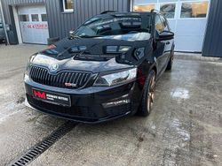 Schwarz Gebraucht 2015 Skoda Octavia RS Kombi | 9.447 € (Superpreis)