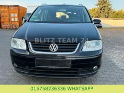 Schwarz Gebraucht 2005 VW Touran Highline Van / Kleinbus | 5.999 € (Teuer)