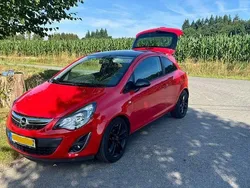 Schwarz Gebraucht 2014 Opel Corsa Color Edition Kleinwagen | 3.200 € (Fairer Preis)