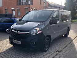 Grau Gebraucht 2016 Opel Vivaro Van | 10.990 € (Fairer Preis)