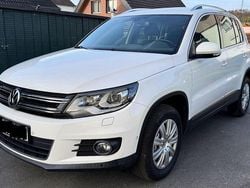 Weiß Gebraucht 2012 VW Tiguan Sportline SUV | 11.100 € (Fairer Preis)