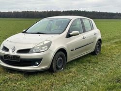 Beige Gebraucht 2008 Renault Clio II Initiale Limousine | 1.299 € (Guter Preis)