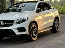 Weiß Gebraucht 2016 Mercedes GLE350 AMG line SUV | 33.300 € (Teuer)