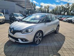 Silber Gebraucht 2016 Renault Scénic III Intens Van / Kleinbus | 11.299 € (Fairer Preis)
