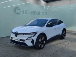Weiß Gebraucht 2022 Renault Mégane Equilibre Limousine | 21.790 € (Guter Preis)