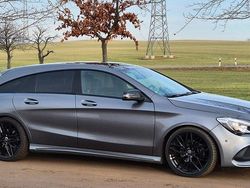 Grau Gebraucht 2017 Mercedes CLA180 Shooting Brake AMG line Kombi | 17.050 € (Fairer Preis)