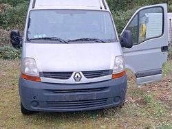 Grau Gebraucht 2008 Renault Master Van | 500 €