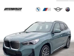Grün Neu 2025 BMW iX1 Luxury Line SUV | 61.990 € (Teuer)