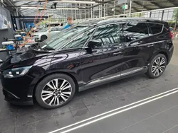 Violett Gebraucht 2017 Renault Grand Scénic IV Initiale Paris Van / Kleinbus | 18.500 € (Fairer Preis)