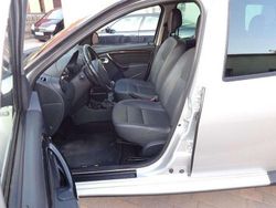 Silber Gebraucht 2011 Dacia Duster Prestige SUV | 4.999 € (Guter Preis)