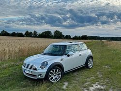 Silber Gebraucht 2010 Mini Cooper Kleinwagen | 7.490 € (Etwas zu teuer)