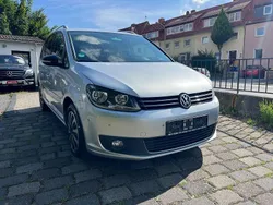 Silber Gebraucht 2012 VW Touran Style Van / Kleinbus | 6.490 € (Superpreis)