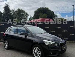Schwarz Gebraucht 2016 BMW 218 Active Tourer Advantage Van / Kleinbus | 10.990 € (Fairer Preis)