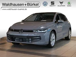 Mondsteingrau Neu 2024 VW Golf VIII Life Limousine | 29.999 € (Etwas zu teuer)