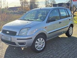 Silber Gebraucht 2004 Ford Fusion Ambiente Limousine | 1.900 € (Etwas zu teuer)