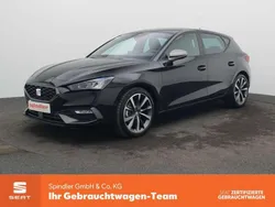 Mitternachtsschwarz Gebraucht 2025 Seat Leon FR Limousine | 36.980 € (Teuer)