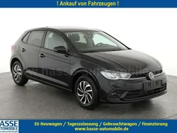 Deep black perleffekt Gebraucht 2024 VW Polo Life Kleinwagen | 23.695 € (Etwas zu teuer)