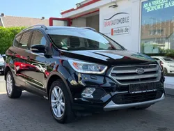 Schwarz Gebraucht 2017 Ford Kuga Business Edition SUV | 12.999 € (Guter Preis)