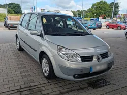 Grau Gebraucht 2004 Renault Scénic II Van / Kleinbus | 2.200 € (Fairer Preis)