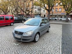 Grau Gebraucht 2005 VW Polo Trendline Kleinwagen | 2.399 € (Fairer Preis)