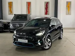 Schwarz metall. Gebraucht 2021 Kia e-Niro Spirit SUV | 22.880 € (Fairer Preis)