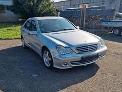 Silber Gebraucht 2006 Mercedes C180 Limousine | 3.850 € (Fairer Preis)
