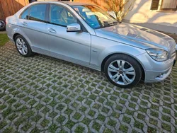 Silber Gebraucht 2010 Mercedes C180 Limousine | 9.750 €