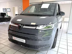 Grau Gebraucht 2023 VW T7 Style Van | 52.380 € (Etwas zu teuer)