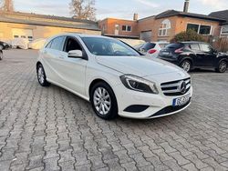 Calcitweiss unilack Gebraucht 2013 Mercedes A180 Limousine | 12.950 € (Fairer Preis)