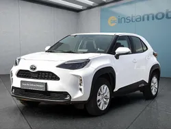 Weiß Gebraucht 2022 Toyota Yaris Cross SUV | 24.049 € (Fairer Preis)