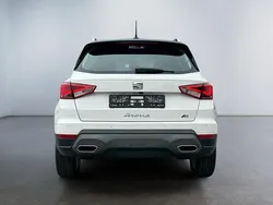 Weiß schwarzes dach weiß schwarzes dach Neu 2025 Seat Arona FR SUV | 25.224 € (Fairer Preis)
