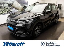 Grenadillschwarz metallic (metallic) Gebraucht 2025 VW Tiguan Life SUV | 42.830 € (Guter Preis)