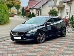 Schwarz Gebraucht 2013 Volvo V40 Kleinwagen | 7.850 € (Fairer Preis)