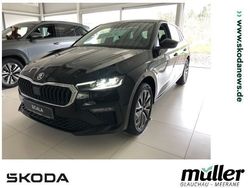 Schwarz (schwarzmagic perleffekt) Neu 2025 Skoda Scala Tour Kleinwagen | 35.620 €