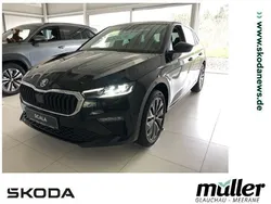 Schwarz (schwarzmagic perleffekt) Neu 2025 Skoda Scala Tour Kleinwagen | 35.620 €