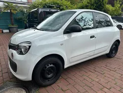 Weiß Gebraucht 2015 Renault Twingo Kleinwagen | 3.150 € (Fairer Preis)