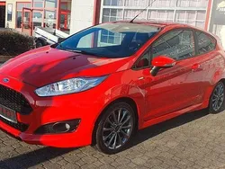 Rot Gebraucht 2017 Ford Fiesta ST-Line Kleinwagen | 9.390 € (Superpreis)