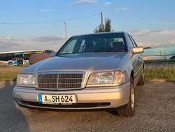 Silber Gebraucht 1995 Mercedes C180 Elegance Limousine | 5.000 €