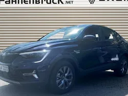 Blau (nachtblau metallic (blau)) Gebraucht 2024 Renault Arkana Evolution SUV | 28.880 € (Etwas zu teuer)