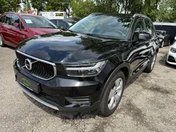 Schwarz Gebraucht 2020 Volvo XC40 Momentum SUV | 25.990 € (Superpreis)