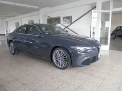 Grau Gebraucht 2017 Alfa Romeo Giulia Super Limousine | 23.290 € (Fairer Preis)
