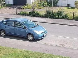 Gebraucht 2005 Toyota Prius Sol Kleinwagen | 2.900 € (Etwas zu teuer)