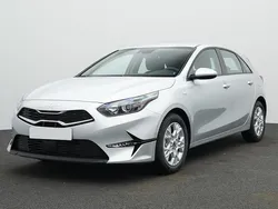 Silbern Gebraucht 2024 Kia Ceed Edition 7 Limousine | 17.980 € (Guter Preis)