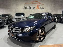 Cavansitblau metalliclack Gebraucht 2018 Mercedes E220 Avantgarde Limousine | 27.700 € (Fairer Preis)