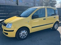 Gelb Gebraucht 2011 Fiat Panda Kleinwagen | 3.499 € (Etwas zu teuer)