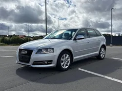 Silber Gebraucht 2011 Audi A3 Sportback Ambiente Limousine | 6.399 € (Guter Preis)