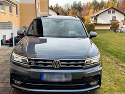 Grau Gebraucht 2019 VW Tiguan Allspace R-line SUV | 24.200 € (Teuer)